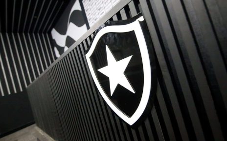 Botafogo contrata jogador por R$ 106 milhões, umas das maiores da história do Brasil