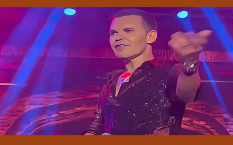 Eduardo Costa chama atenção dos fãs por sua voz durante show; reprodução instagram